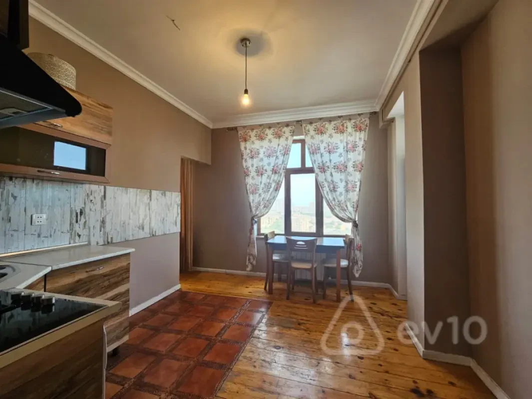 Kirayə verilir 2 otaqlı yeni tikili 56 m²
