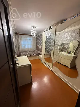 Satılır 3 otaqlı köhnə tikili 60 m² — Bakı, Nizami 3 otaq 60.00 m²