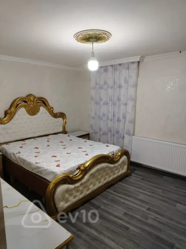 Kirayə verilir 2 otaqlı həyət evi 65 m²