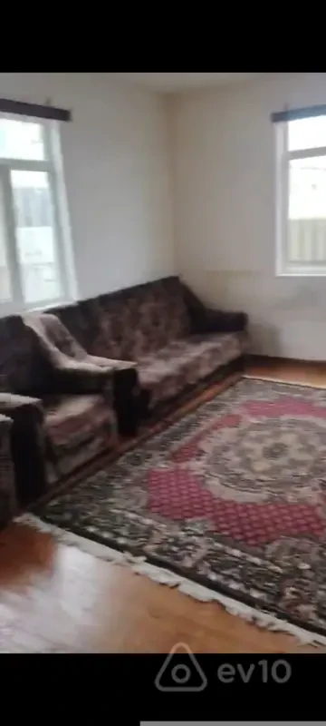 Kirayə verilir 2 otaqlı həyət evi 60 m²