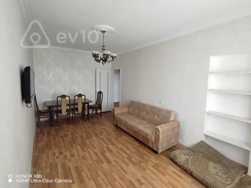 Kirayə verilir 3 otaqlı köhnə tikili 75 m²