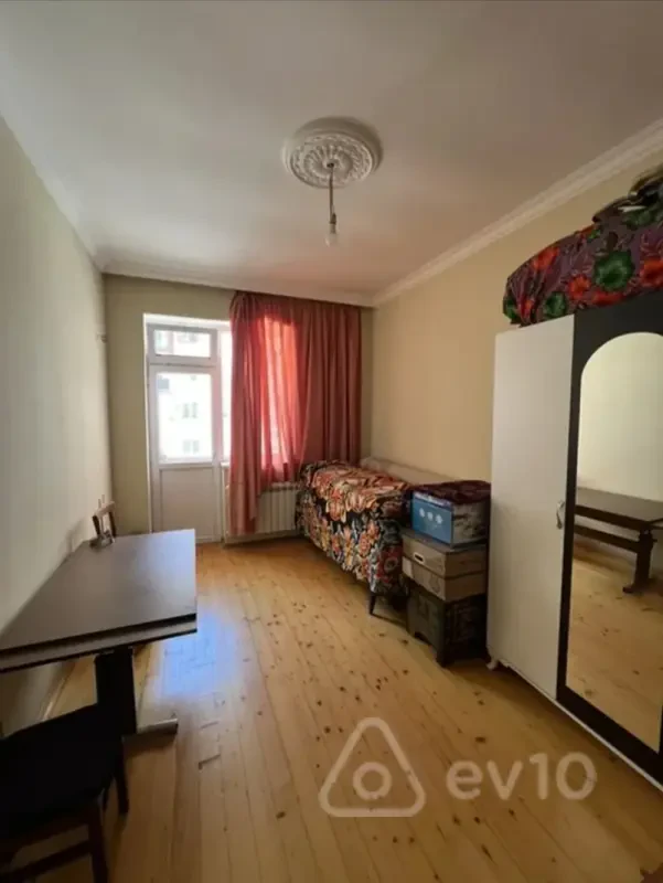 Kirayə verilir 2 otaqlı yeni tikili 60 m²