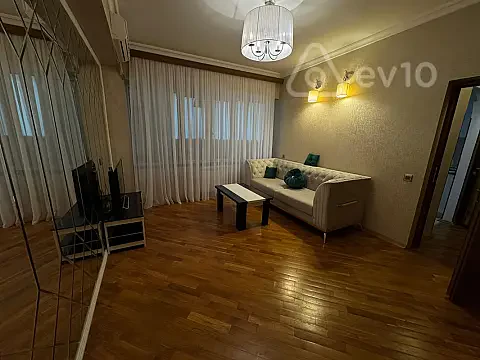 Kirayə verilir 2 otaqlı köhnə tikili 70 m² — Bakı, Səbail 2 otaq 70.00 m²