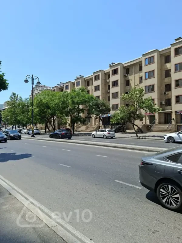 Kirayə verilir 1 otaqlı köhnə tikili 23 m²