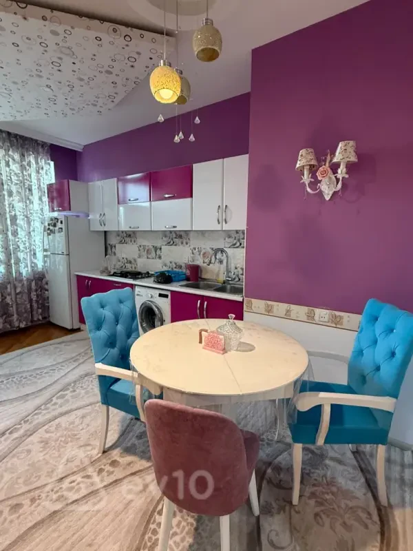 Kirayə verilir 2 otaqlı yeni tikili 70 m²