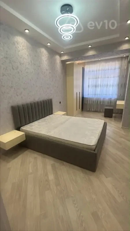 Kirayə verilir 2 otaqlı yeni tikili 50 m²