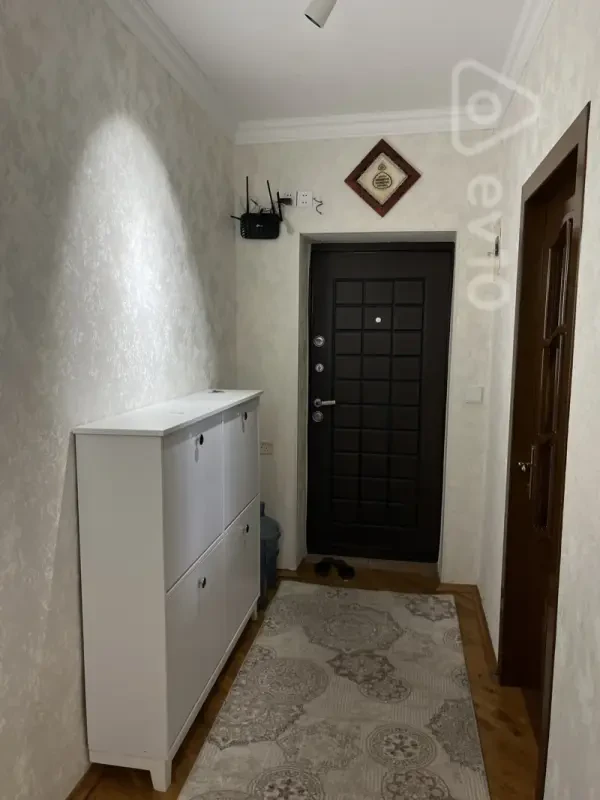 Kirayə verilir 4 otaqlı köhnə tikili 100 m²