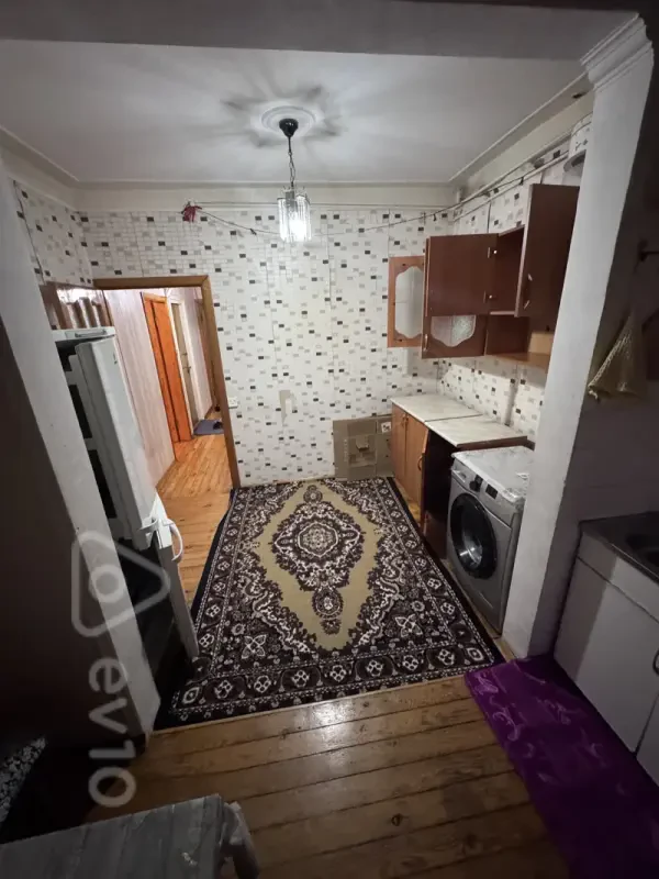 Kirayə verilir 2 otaqlı köhnə tikili 55 m²