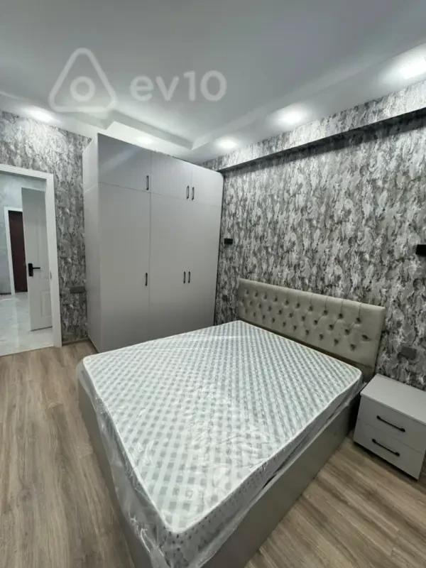 Kirayə verilir 2 otaqlı yeni tikili 60 m²