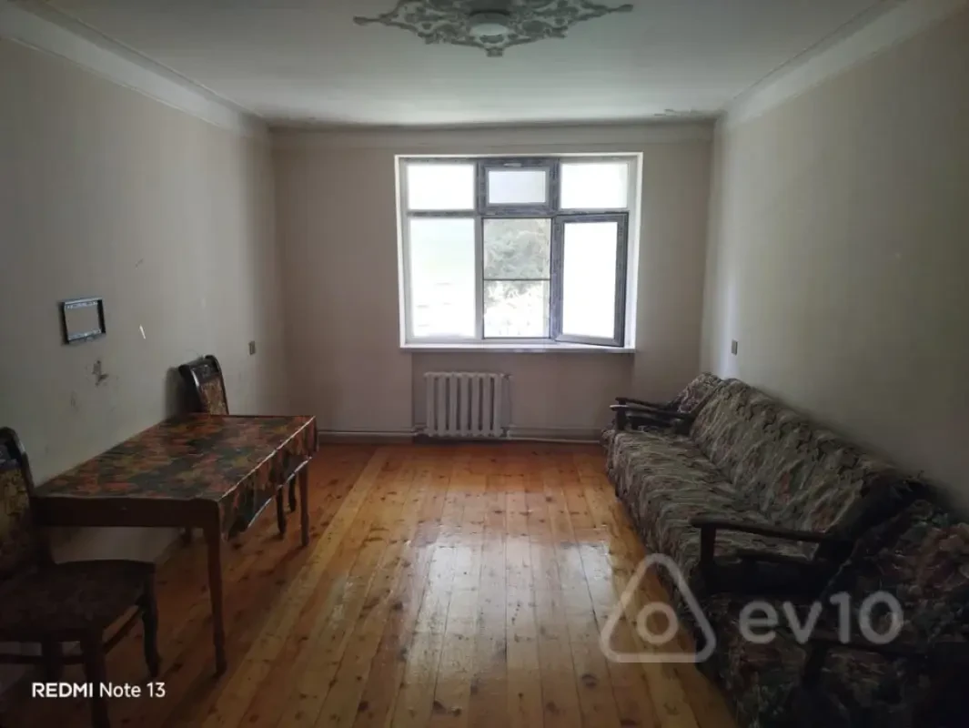 Kirayə verilir 3 otaqlı köhnə tikili 64 m²