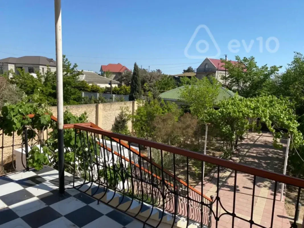 Kirayə verilir 4 otaqlı həyət evi 120 m²