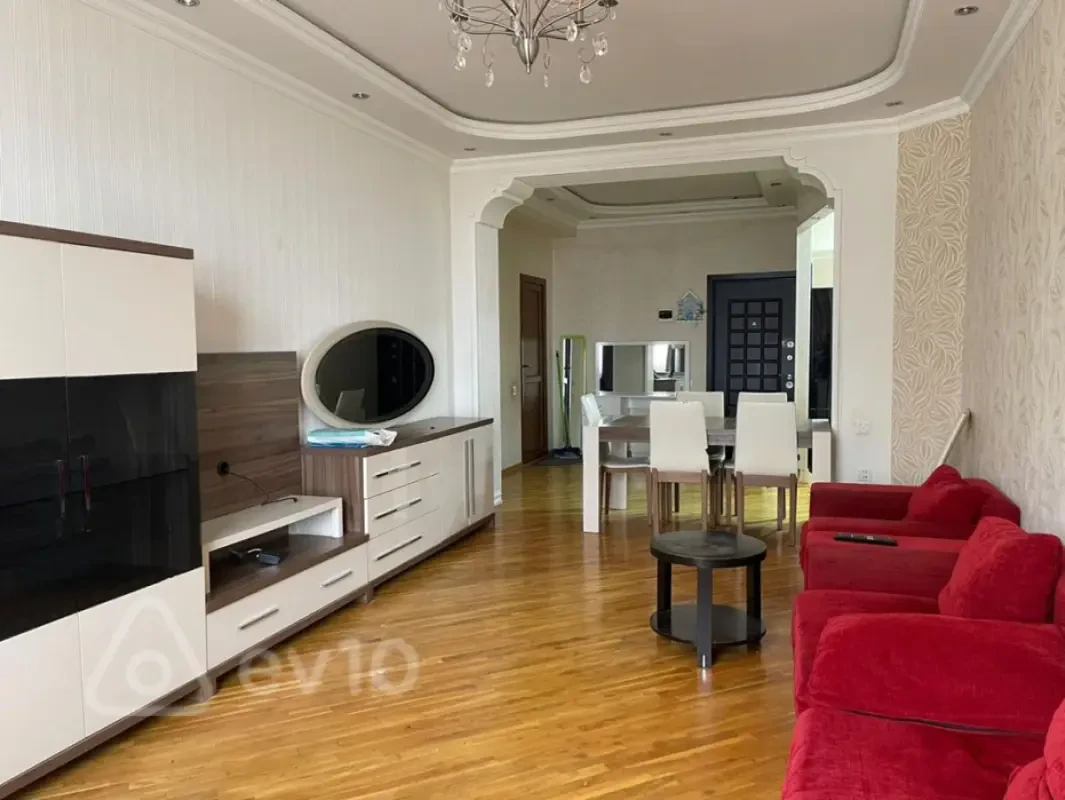 Kirayə verilir 3 otaqlı yeni tikili 90 m²
