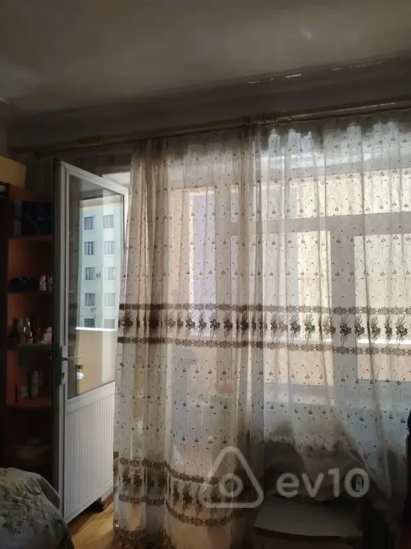 Kirayə verilir 3 otaqlı yeni tikili 55 m²