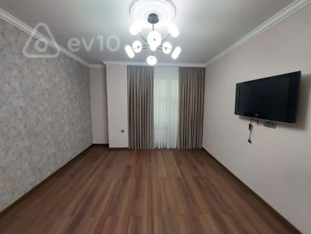 Satılır 2 otaqlı yeni tikili 50 m²