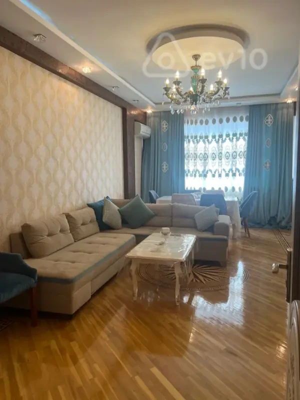 Kirayə verilir 2 otaqlı yeni tikili 105 m²