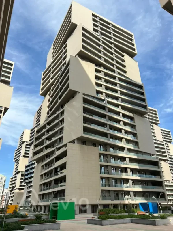 Satılır 3 otaqlı yeni tikili 148 m²