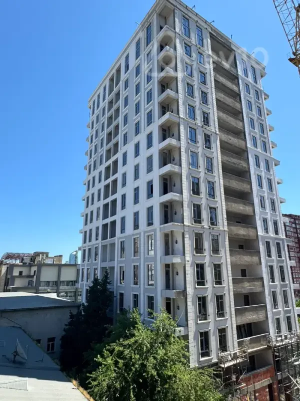 Satılır 3 otaqlı yeni tikili 107 m²
