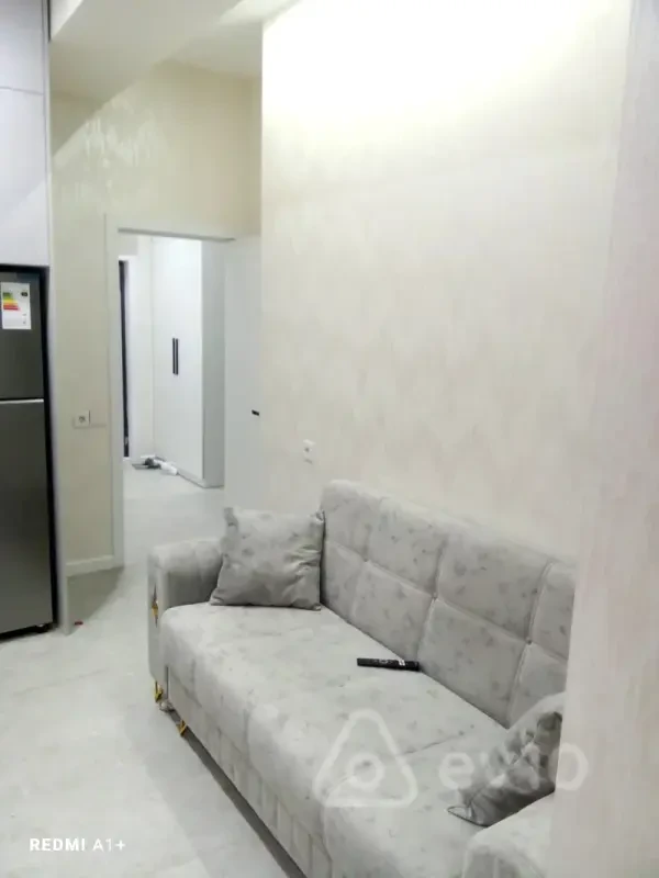 Kirayə verilir 2 otaqlı yeni tikili 50 m²