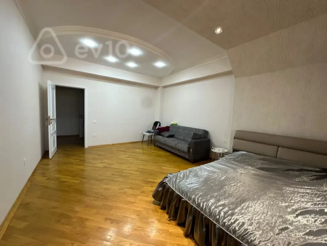 Satılır 3 otaqlı yeni tikili 108 m²