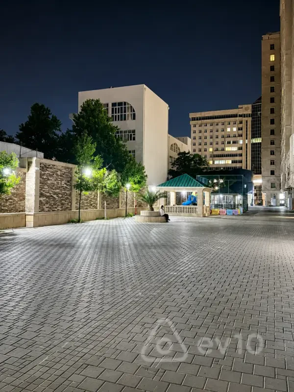 Satılır 3 otaqlı yeni tikili 137 m²