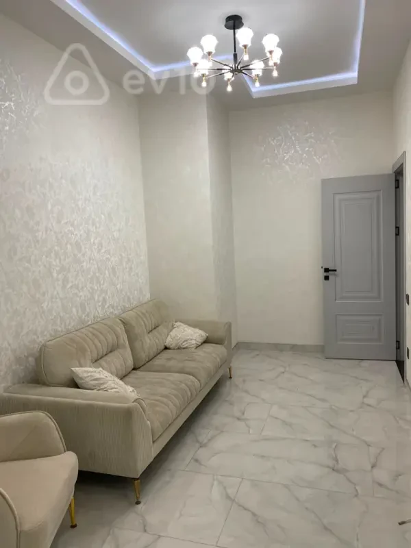 Kirayə verilir 3 otaqlı yeni tikili 94 m²