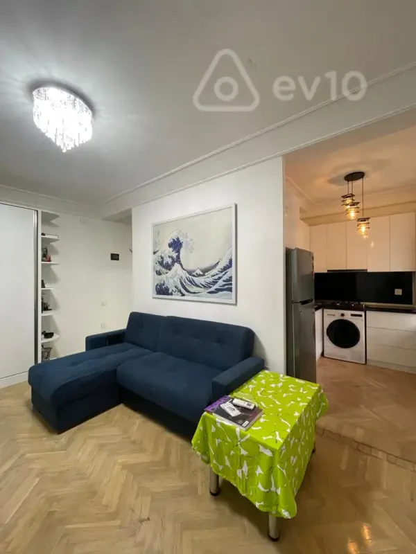 Satılır 1 otaqlı köhnə tikili 34 m²