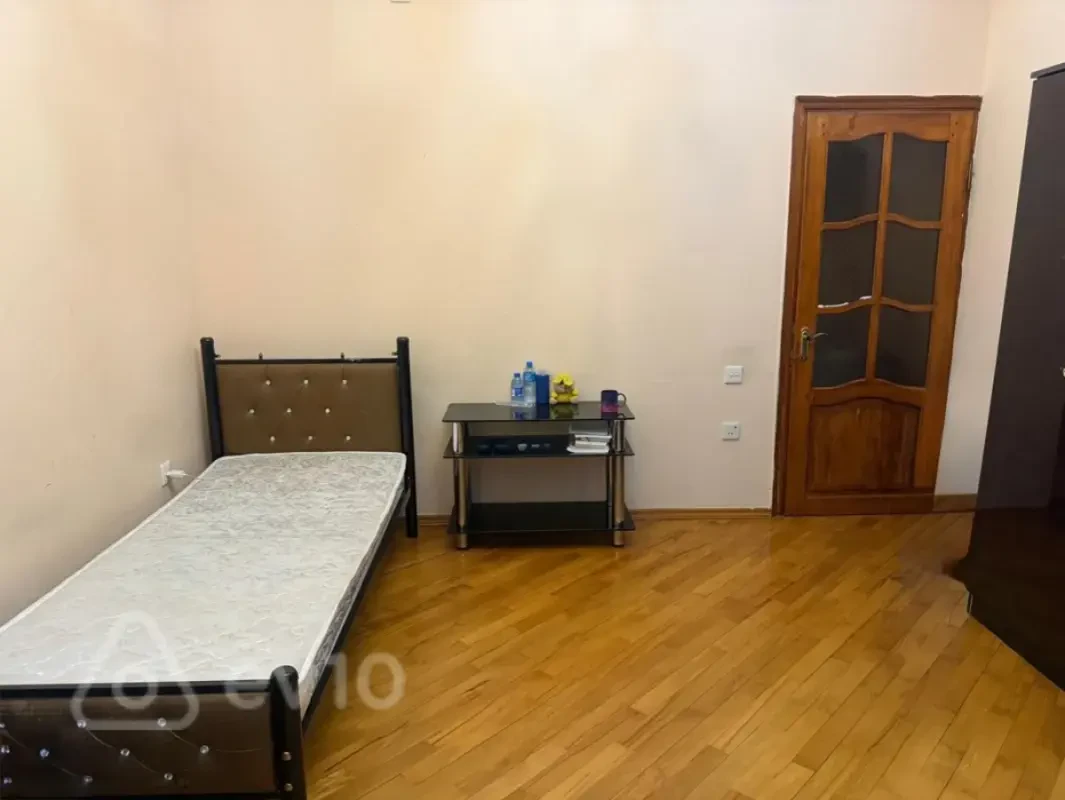 Kirayə verilir 4 otaqlı yeni tikili 110 m²