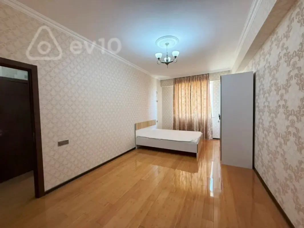 Satılır 1 otaqlı yeni tikili 44 m²