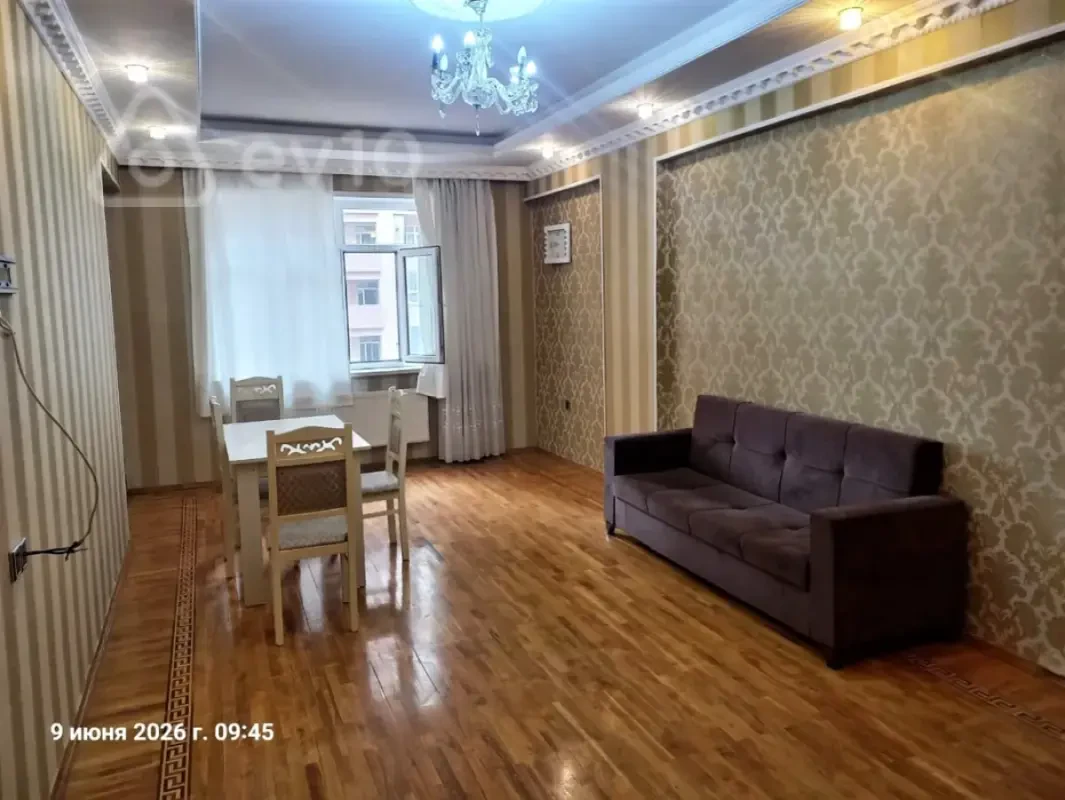 Kirayə verilir 3 otaqlı yeni tikili 120 m²
