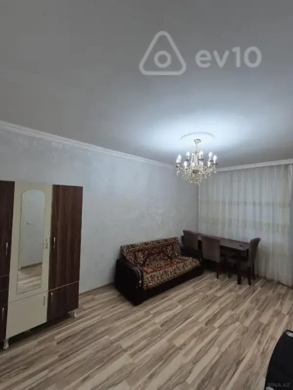 Satılır 2 otaqlı köhnə tikili 35 m²