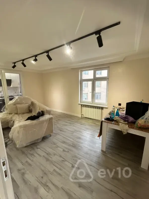 Satılır 2 otaqlı köhnə tikili 36 m²