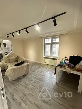 Satılır 2 otaqlı köhnə tikili 36 m² — Bakı, Nizami 2 otaq 36.00 m²