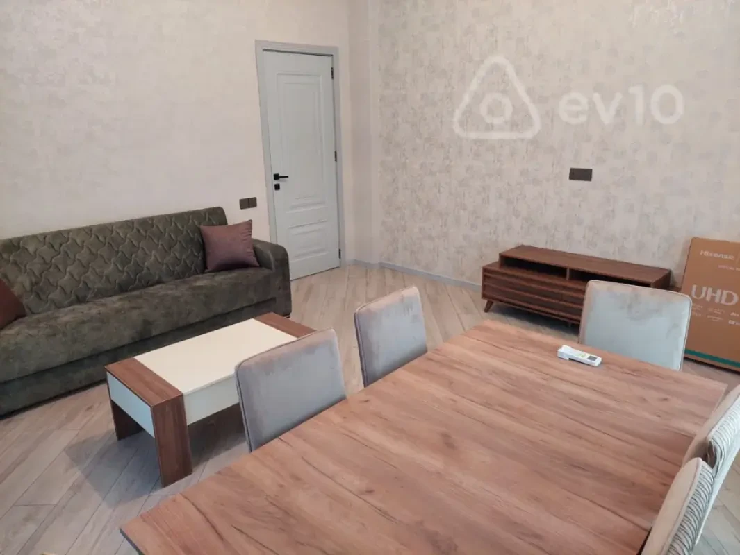 Kirayə verilir 3 otaqlı yeni tikili 120 m²