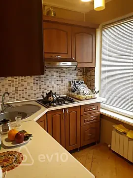 Kirayə verilir 2 otaqlı köhnə tikili 65 m² — Bakı, Yasamal 2 otaq 65.00 m²