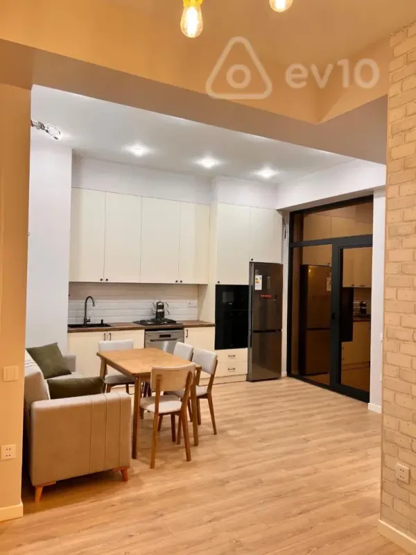 Kirayə verilir 2 otaqlı yeni tikili 60 m²