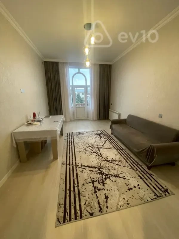 Satılır 3 otaqlı köhnə tikili 65 m²