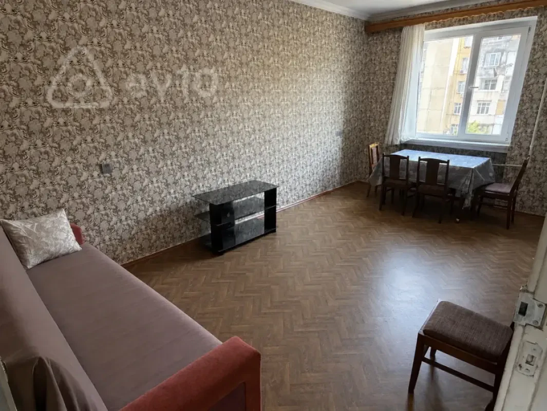 Kirayə verilir 2 otaqlı köhnə tikili 50 m²