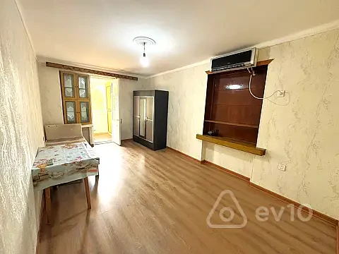 Kirayə verilir 1 otaqlı köhnə tikili 40 m² — Bakı, Nərimanov 1 otaq 40.00 m²