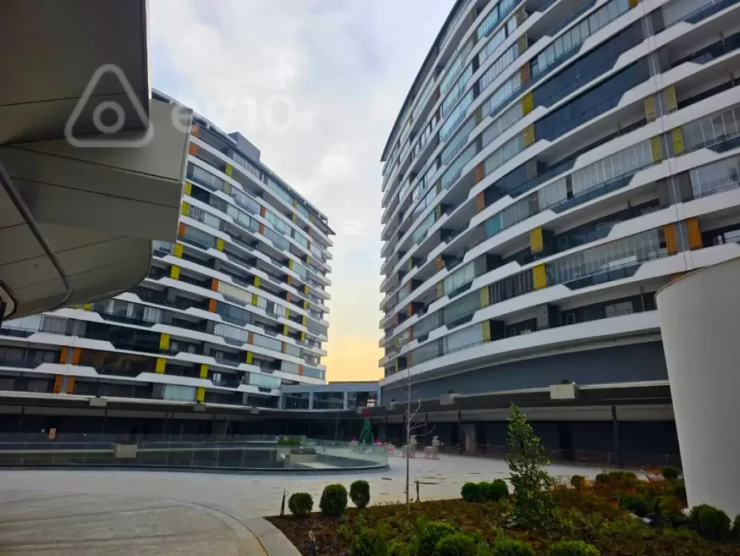 Satılır 2 otaqlı yeni tikili 126.7 m²