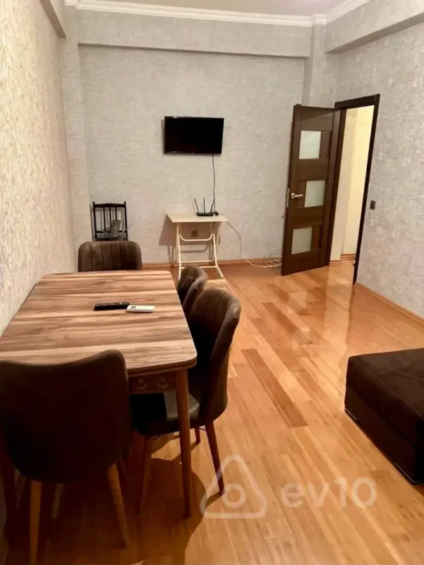 Kirayə verilir 2 otaqlı yeni tikili 68 m²