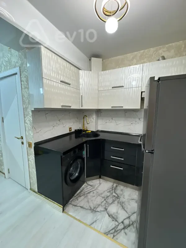 Kirayə verilir 2 otaqlı yeni tikili 60 m²