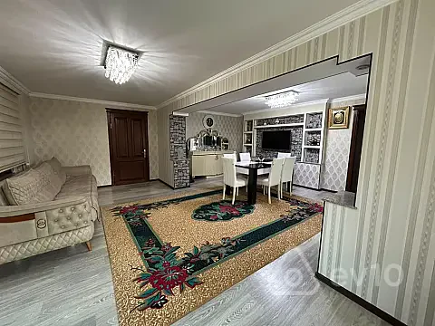 Satılır 4 otaqlı həyət evi 200 m² — Bakı, Binəqədi 4 otaq 200.00 m²