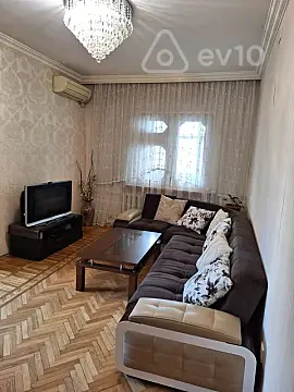 Kirayə verilir 3 otaqlı köhnə tikili 80 m² — Bakı, Nizami 3 otaq 80.00 m²