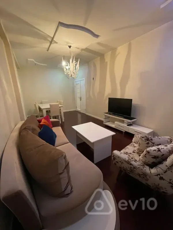 Kirayə verilir 2 otaqlı yeni tikili 100 m²
