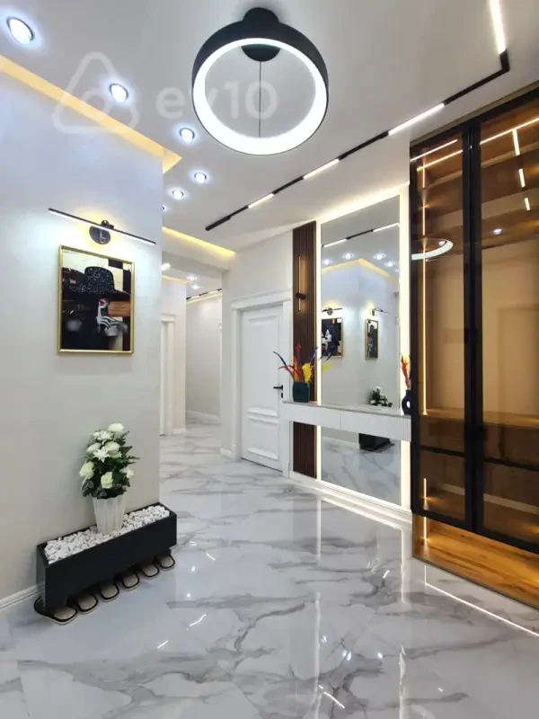 Satılır 3 otaqlı yeni tikili 108 m²