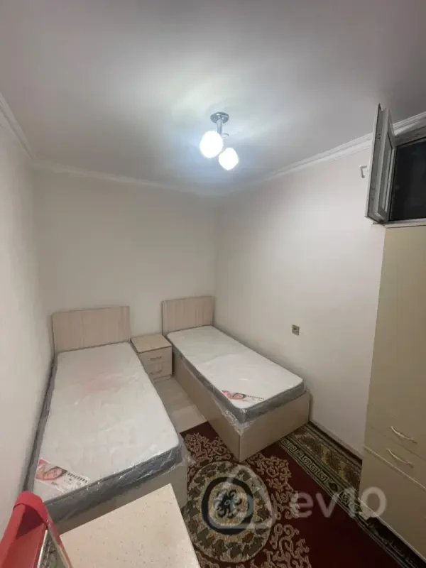 Kirayə verilir 2 otaqlı köhnə tikili 35 m²