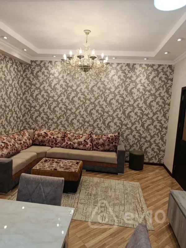 Kirayə verilir 2 otaqlı yeni tikili 75 m²