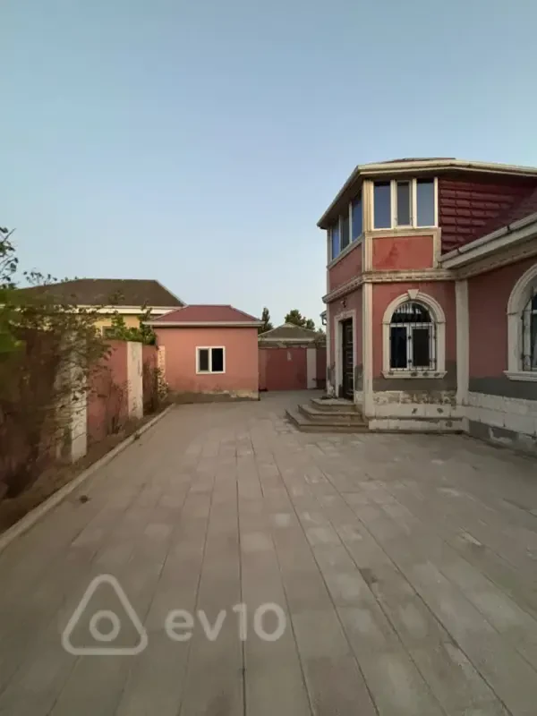 Satılır 4 otaqlı həyət evi 120 m²