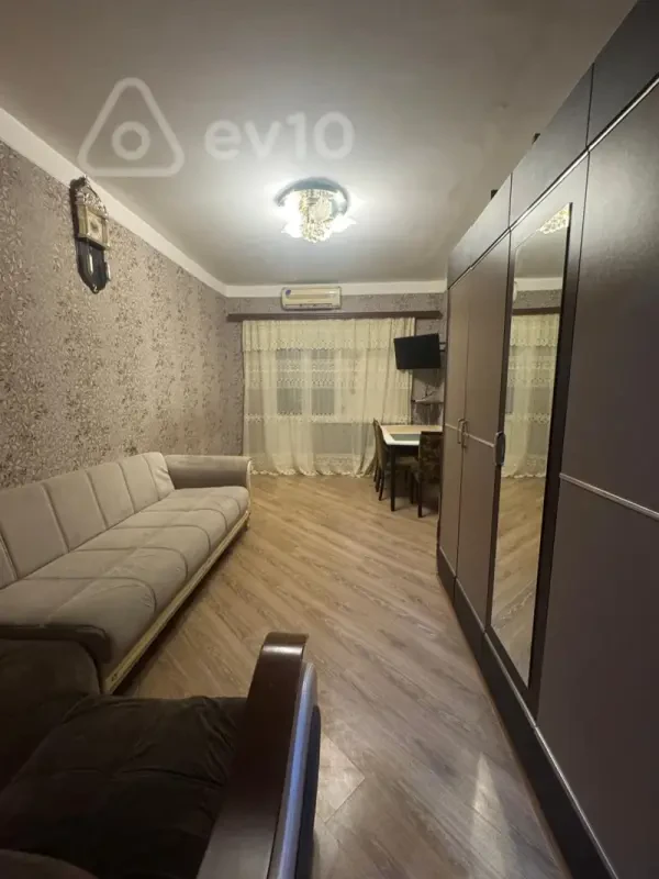 Kirayə verilir 1 otaqlı köhnə tikili 25 m²