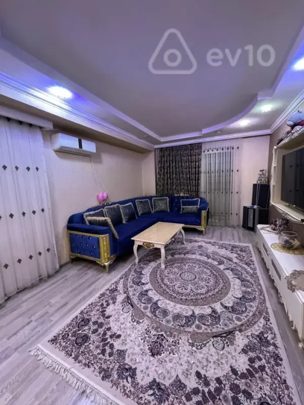 Satılır 2 otaqlı köhnə tikili 44 m²